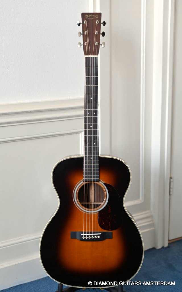 Martin 000-28SB image of martin 000-28sb