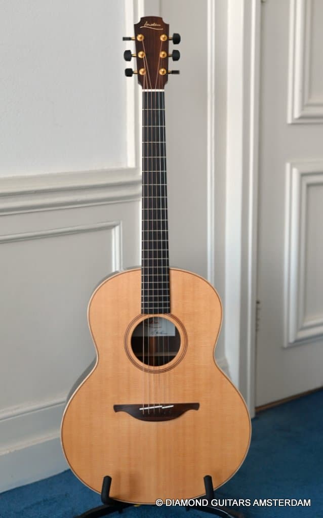 Lowden F32 2017 image of lowden f32 2017