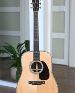 image of Martin D-42 Modern Deluxe
