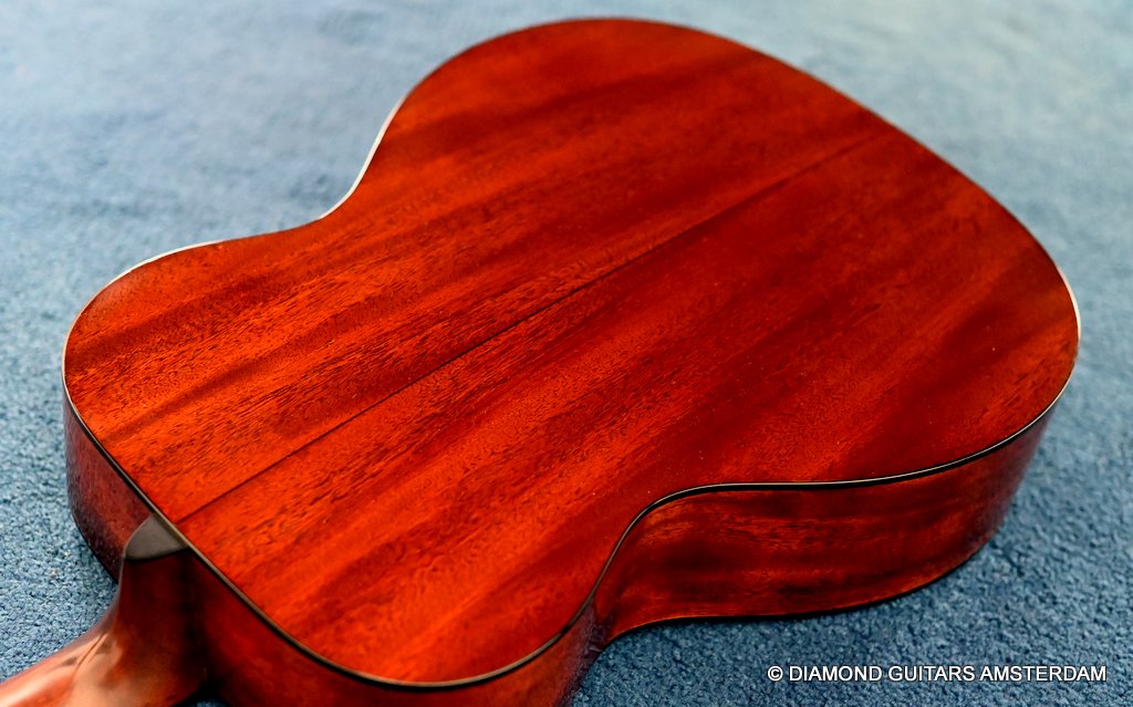 image of Martin Custom OM-18