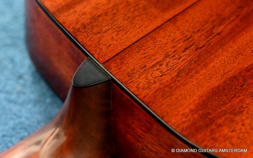 image of Martin Custom OM-18