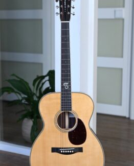 image of Santa Cruz OM Custom German Spruce